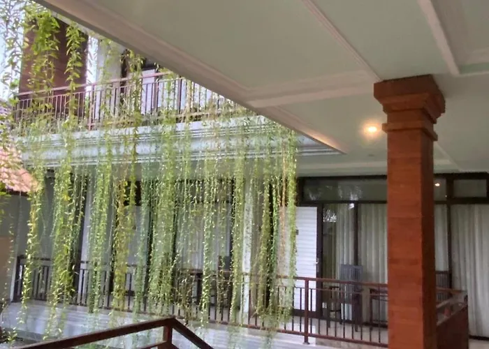 Grey House Monkey Forest Hotel Ubud