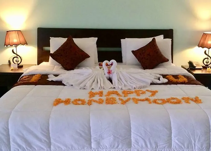 Grey House Monkey Forest 3*